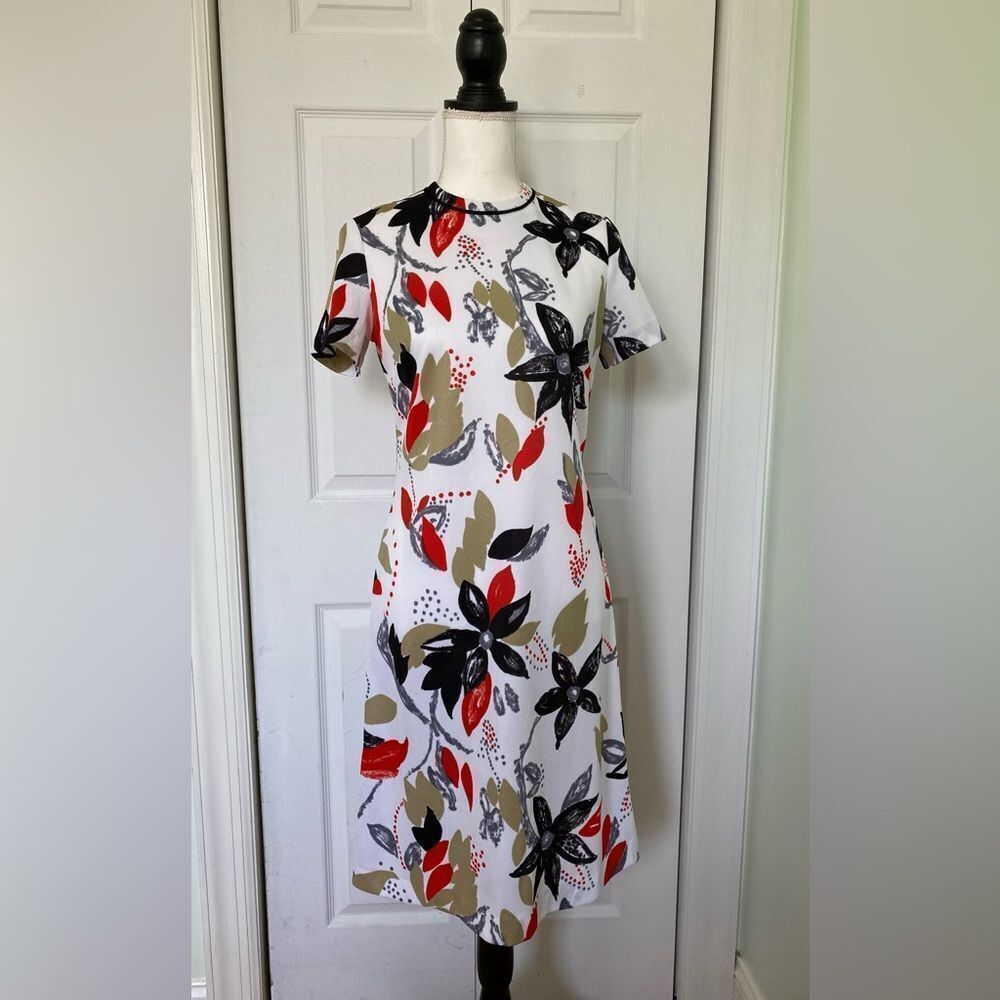 1950s Modernist Floral Pattern Shift Dress